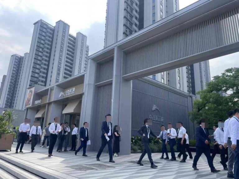 icmarkets外汇平台市领导为“党群友谊林”揭牌